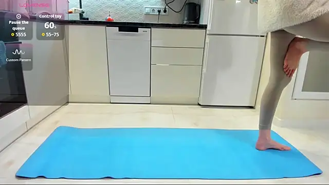 Snapshot of Katya_yoga chatting on November 6, 2025, 4:02 am Katya yoga online show from November 6, 2025, 4:02 am