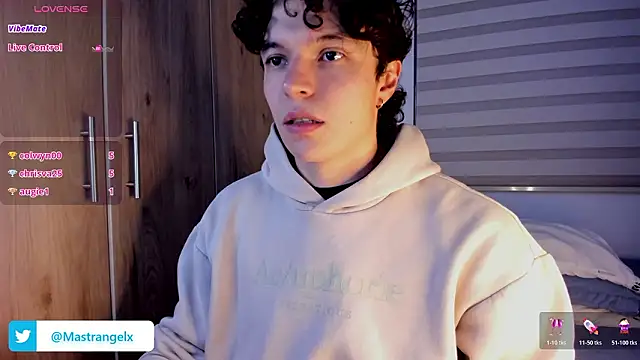 Snapshot of Mastrangelo_xxx chatting on March 5, 2026, 4:30 am Mastrangelo xxx online show from March 5, 2026, 4:30 am