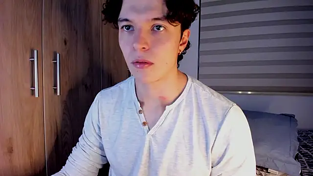 Snapshot of Mastrangelo_xxx chatting on March 13, 2026, 3:57 am Mastrangelo xxx online show from March 13, 2026, 3:57 am