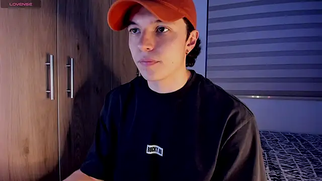 Snapshot of Mastrangelo_xxx chatting on March 14, 2026, 3:56 am Mastrangelo xxx online show from March 14, 2026, 3:56 am