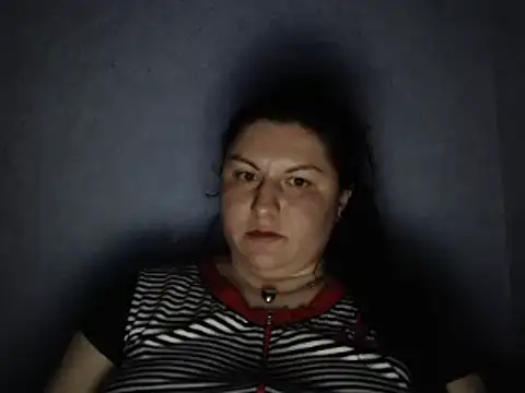 KiraSwee online show from September 26, 2025, 6:23 pm