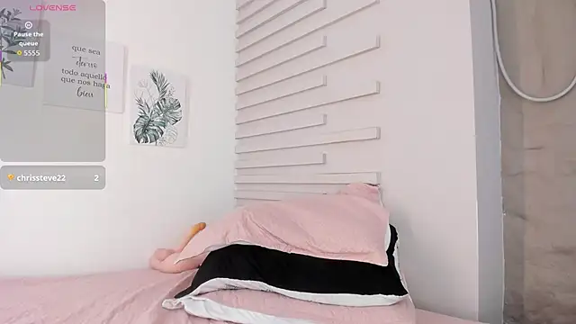 Demy Ruiz online show from September 12, 2025, 3:28 am