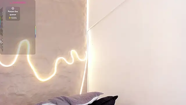 Demy Ruiz online show from October 1, 2025, 3:34 am