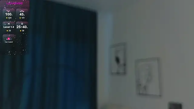 QueenieClagg online show from March 15, 2025, 7:42 am