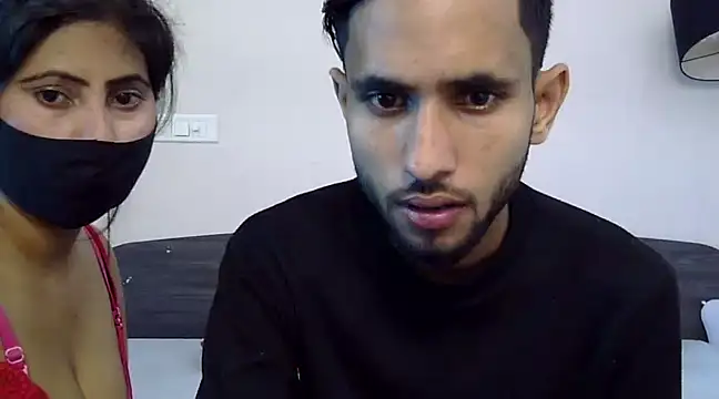 Queen Couple online show from February 21, 2025, 10:39 am