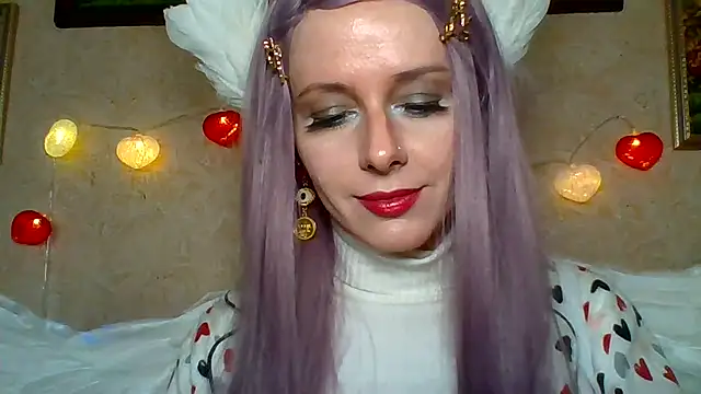 LuminousLady online show from February 14, 2025, 8:05 pm