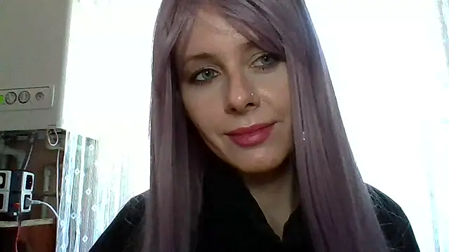 LuminousLady online show from February 18, 2025, 8:05 am