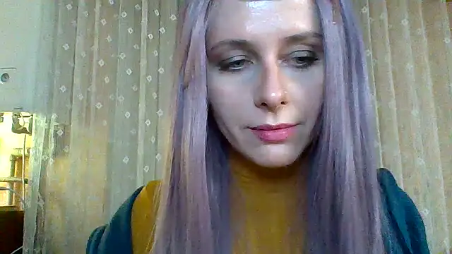 LuminousLady online show from February 18, 2025, 10:36 pm