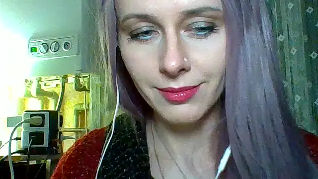 LuminousLady online show from February 27, 2025, 8:20 pm