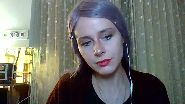 LuminousLady online show from March 4, 2025, 6:18 pm