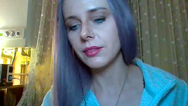 LuminousLady online show from March 8, 2025, 9:40 pm