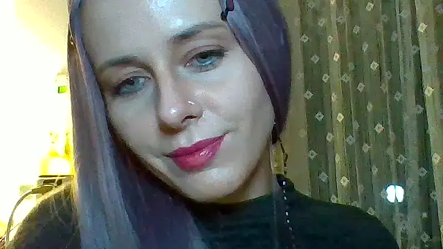 LuminousLady online show from March 11, 2025, 12:33 am
