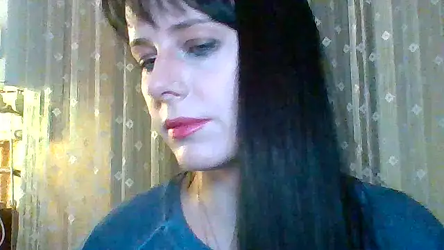 LuminousLady online show from March 18, 2025, 9:53 pm