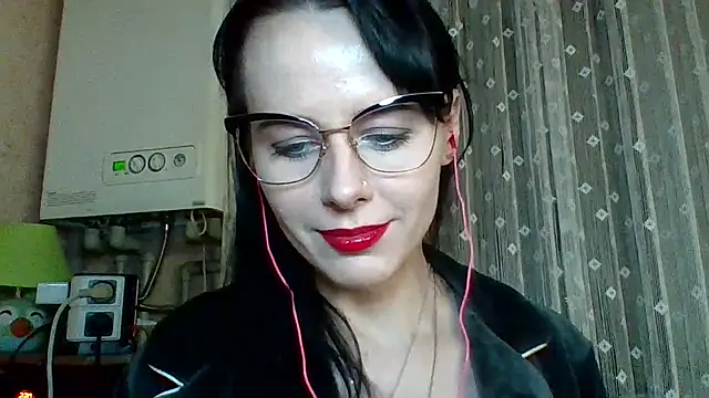 LuminousLady online show from March 21, 2025, 10:17 pm