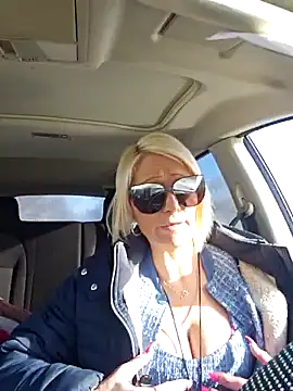 Snapshot of beautifulme23 chatting on February 3, 2025, 3:06 pm beautifulme23 online show from February 3, 2025, 3:06 pm