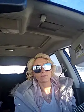 Snapshot of beautifulme23 chatting on February 14, 2025, 7:54 pm beautifulme23 online show from February 14, 2025, 7:54 pm