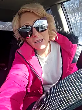 Snapshot of beautifulme23 chatting on February 15, 2025, 5:39 pm beautifulme23 online show from February 15, 2025, 5:39 pm