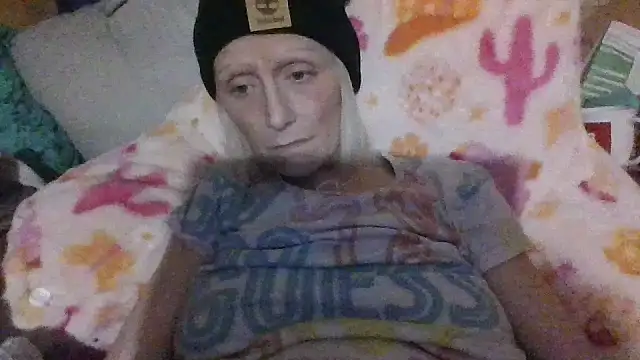 Snapshot of beautifulme23 chatting on February 18, 2025, 8:05 am beautifulme23 online show from February 18, 2025, 8:05 am