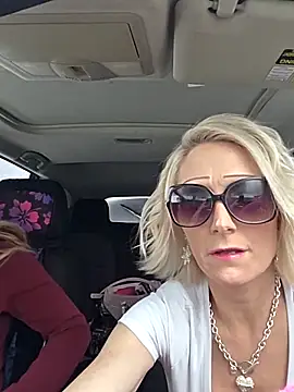 Snapshot of beautifulme23 chatting on January 17, 2026, 8:01 pm beautifulme23 online show from January 17, 2026, 8:01 pm