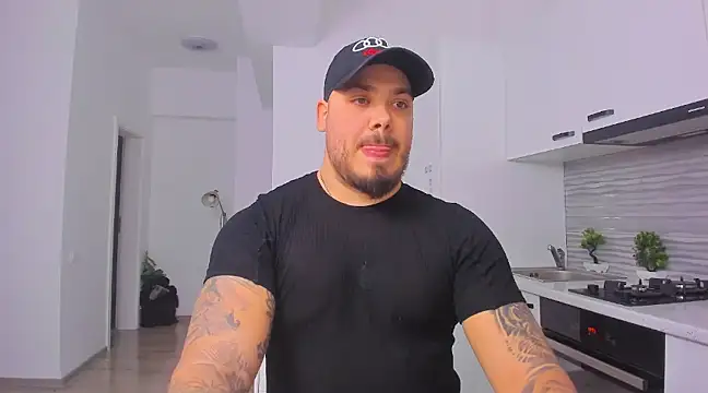 ZackMasterss online show from February 4, 2025, 10:55 pm