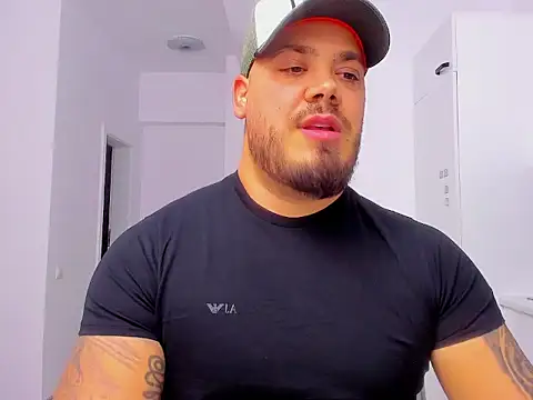 ZackMasterss online show from October 25, 2025, 10:48 pm