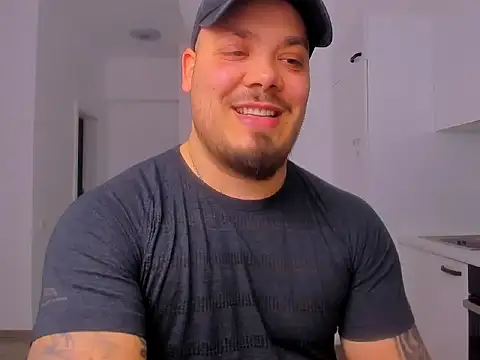 Snapshot of ZackMasterss chatting on March 15, 2026, 7:53 pm ZackMasterss online show from March 15, 2026, 7:53 pm