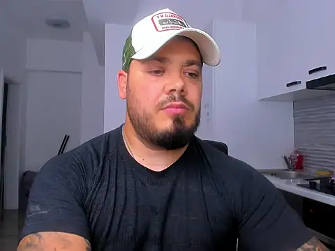 ZackMasterss online show from June 18, 2026, 10:03 pm