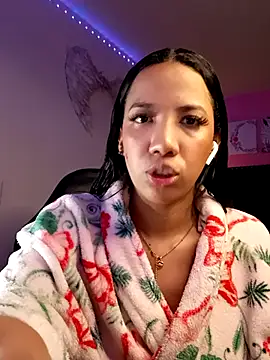 SallyWhitee online show from February 12, 2026, 5:24 am