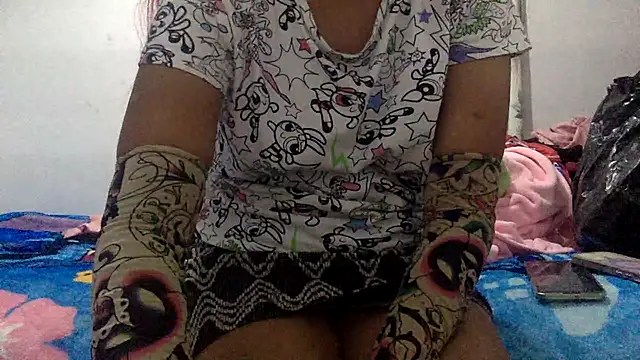 Snapshot of sharonlopez9611 chatting on September 29, 2025, 4:17 am sharonlopez9611 online show from September 29, 2025, 4:17 am