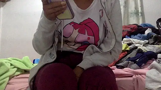 Snapshot of sharonlopez9611 chatting on September 30, 2025, 3:33 am sharonlopez9611 online show from September 30, 2025, 3:33 am