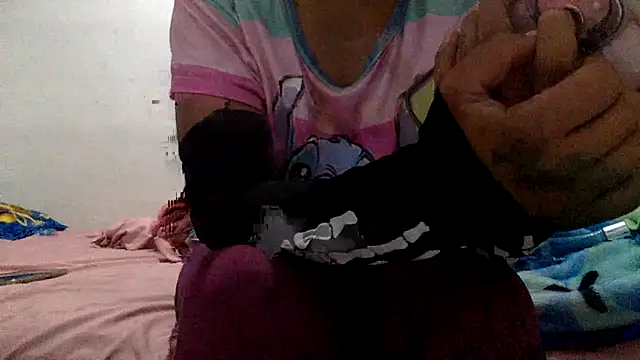 Snapshot of sharonlopez9611 chatting on October 21, 2025, 2:01 am sharonlopez9611 online show from October 21, 2025, 2:01 am