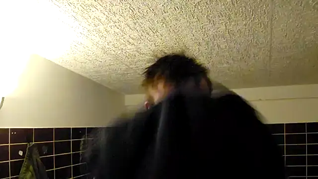 Snapshot of Foxtrott_242 chatting on April 6, 2026, 6:42 pm Foxtrott 242 online show from April 6, 2026, 6:42 pm