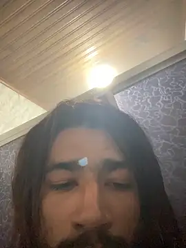 Mineirinho043 online show from June 15, 2026, 1:13 pm