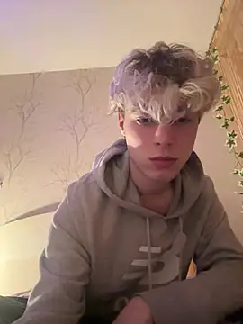 sanczesVVV online show from February 3, 2025, 6:07 pm