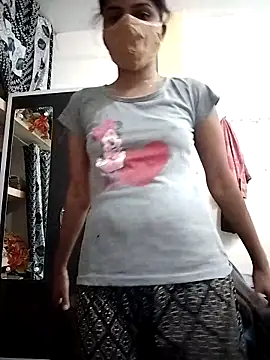 Snapshot of fuungirl38 chatting on October 18, 2025, 11:33 am fuungirl38 online show from October 18, 2025, 11:33 am