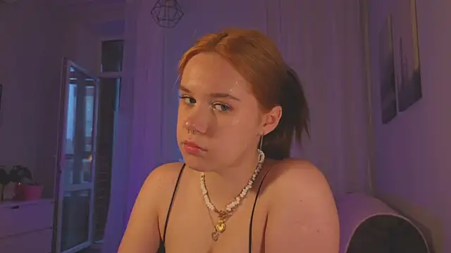 Mia Luw online show from June 17, 2026, 2:51 pm