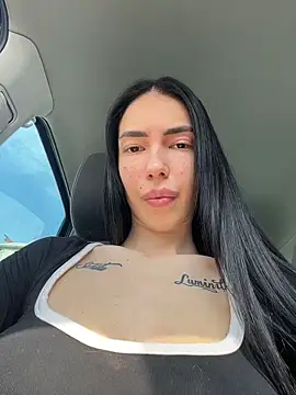 Snapshot of Celine_Roxelle chatting on March 25, 2026, 9:26 am Celine Roxelle online show from March 25, 2026, 9:26 am