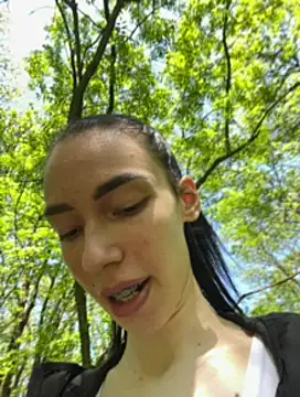 Celine Roxelle online show from May 5, 2026, 8:55 am