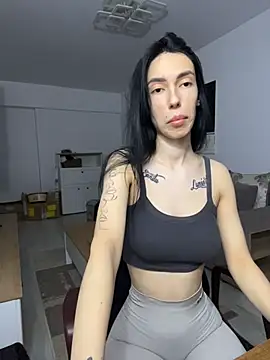 Celine Roxelle online show from May 10, 2026, 8:14 pm