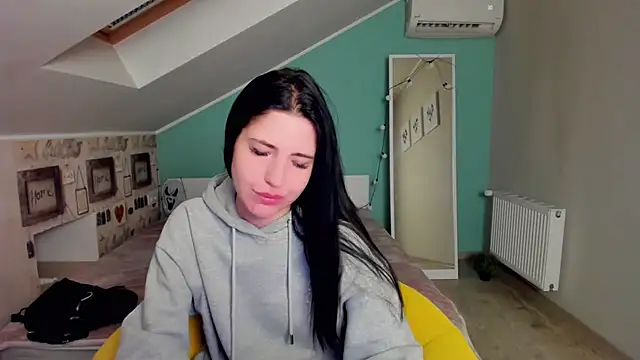 MalibuGirl  online show from February 13, 2025, 5:16 am