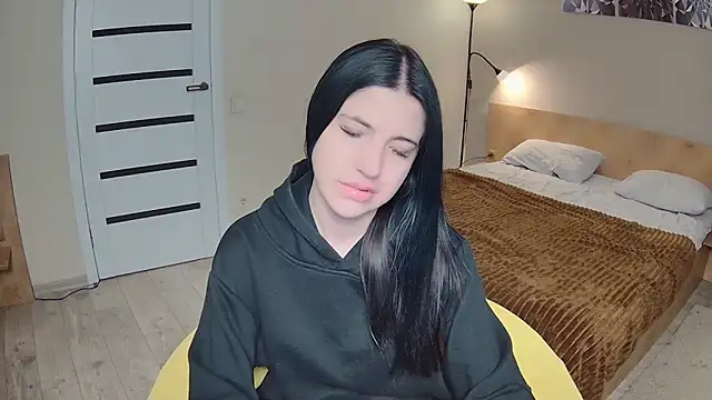 MalibuGirl  online show from February 17, 2025, 11:20 pm