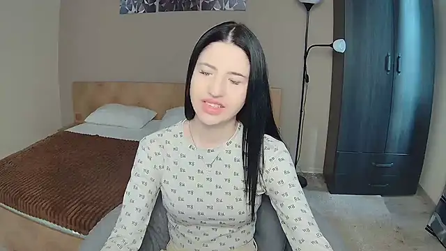 MalibuGirl  online show from March 9, 2025, 1:26 pm