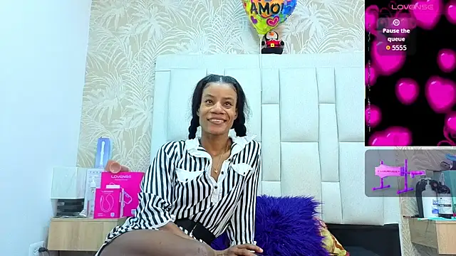 dafnnelewis online show from March 27, 2026, 11:10 am
