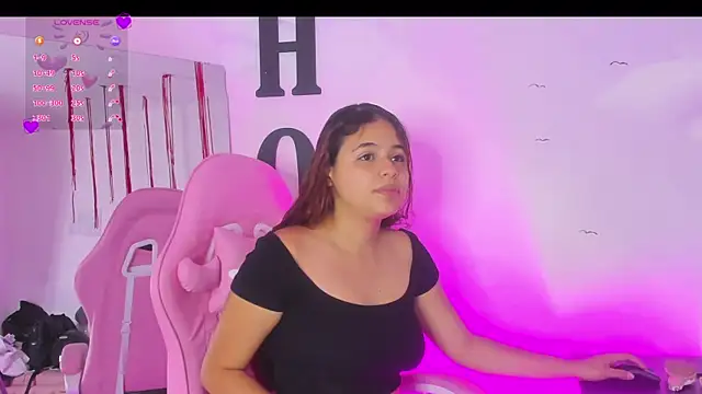 Maraxrivera online show from March 3, 2025, 11:55 am