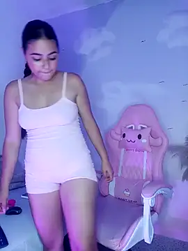 Maraxrivera online show from March 14, 2025, 3:36 pm
