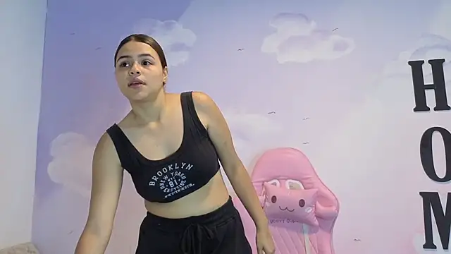 Maraxrivera online show from September 9, 2025, 6:29 pm