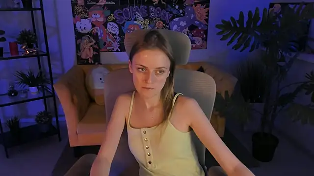 Snapshot of KiraMontoya chatting on March 1, 2025, 2:02 pm KiraMontoya online show from March 1, 2025, 2:02 pm