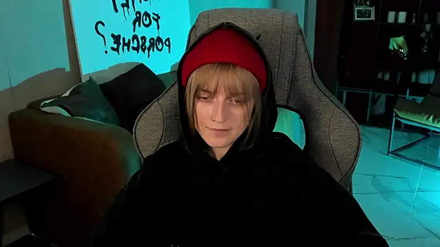 Snapshot of KiraMontoya chatting on November 1, 2025, 2:41 pm KiraMontoya online show from November 1, 2025, 2:41 pm