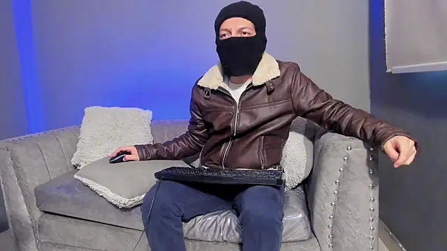 Golden-Boyy online show from March 13, 2025, 12:13 pm