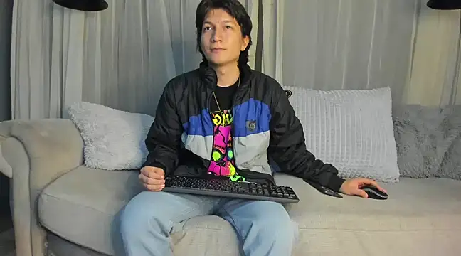 Golden-Boyy online show from March 19, 2025, 12:12 pm